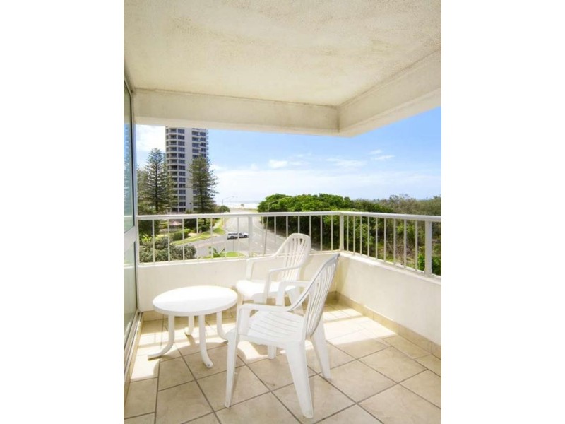 7 ‘Pacific Point”, 3466 Main Beach Parade, Surfers Paradise QLD 4217