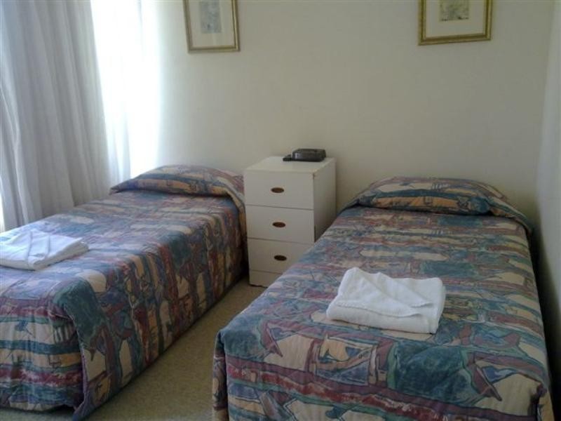 7 ‘Pacific Point”, 3466 Main Beach Parade, Surfers Paradise QLD 4217