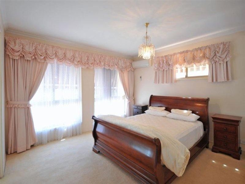 265 Rio Vista Boulevard, Mermaid Waters QLD 4218