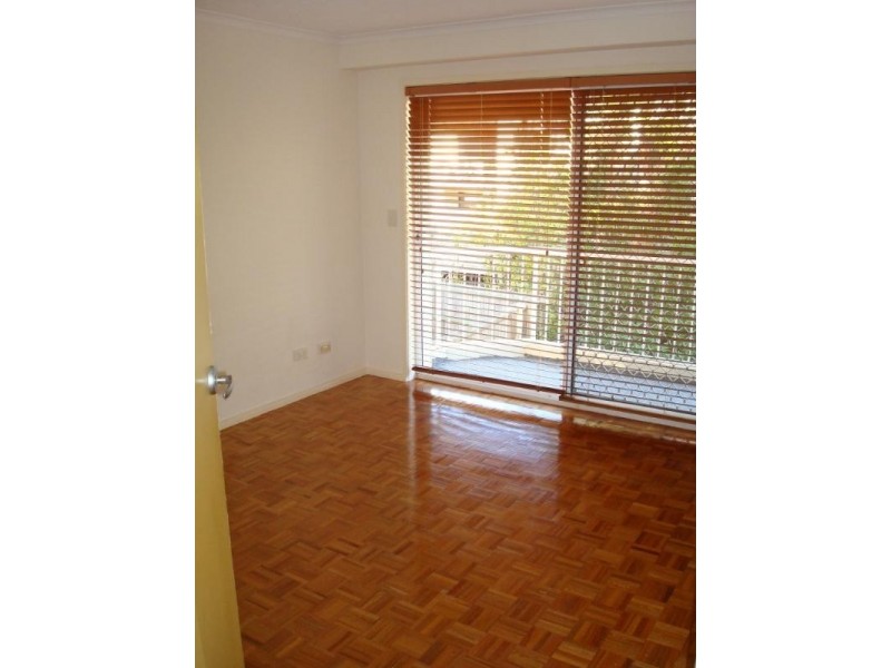 3/44 Britannia Avenue, Broadbeach QLD 4218