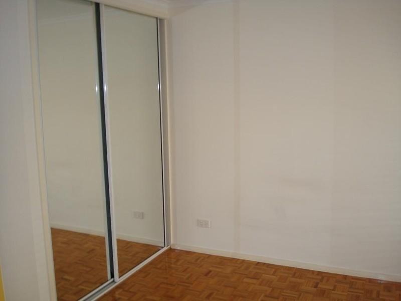 3/44 Britannia Avenue, Broadbeach QLD 4218