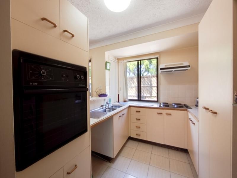 37 ‘Rio Vista Palms’, 172 Barrier Reef Drive, Mermaid Waters QLD 4218