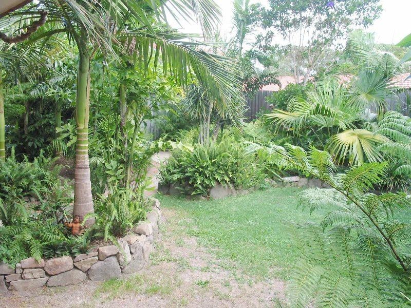 10 Lesley Avenue, Miami QLD 4220