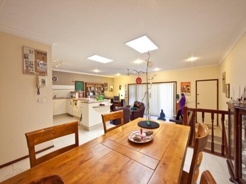 4/107 Sunshine Boulevard, Mermaid Waters QLD 4218
