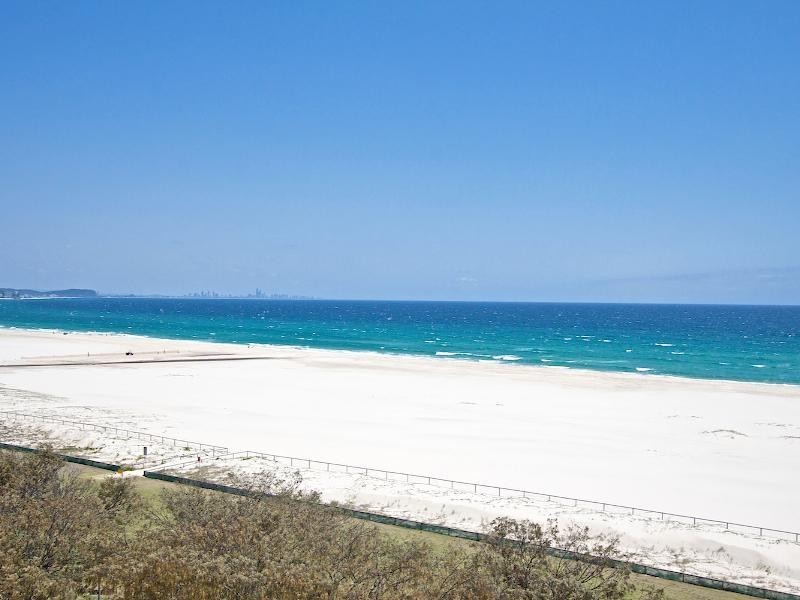 1 Haig Street, Kirra QLD 4225