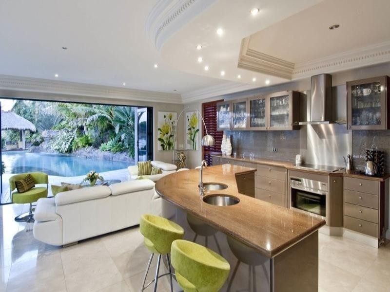 Broadbeach Waters QLD 4218