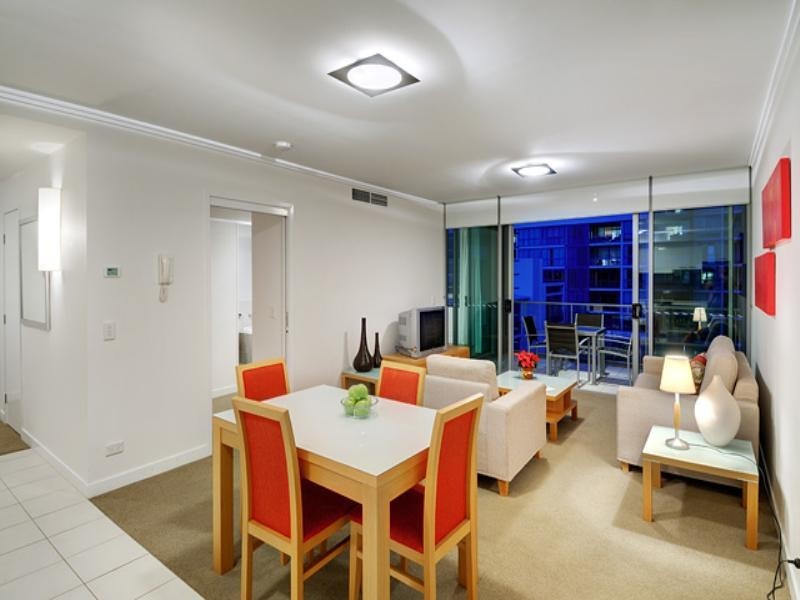 2311/33 ‘Freshwater Point’ TE Peters Drive, Broadbeach QLD 4218