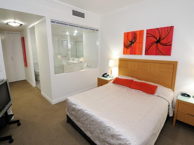 2311/33 ‘Freshwater Point’ TE Peters Drive, Broadbeach QLD 4218