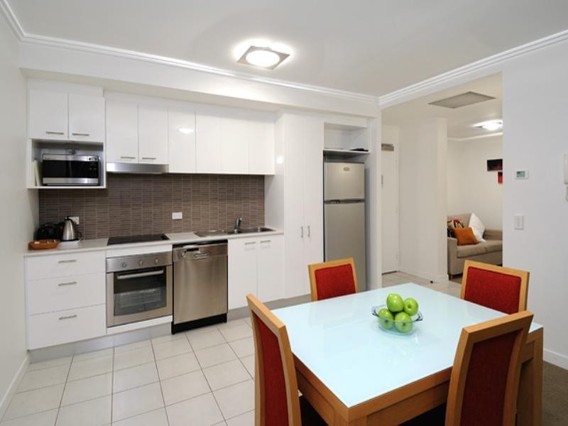 2311/33 ‘Freshwater Point’ TE Peters Drive, Broadbeach QLD 4218