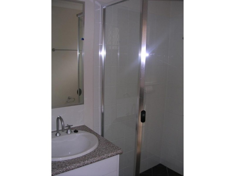 1/25 Thornton Street, Surfers Paradise QLD 4217