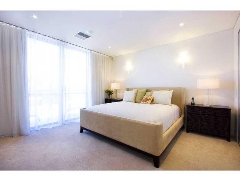 2/16 Cronulla Avenue, Mermaid Beach QLD 4218