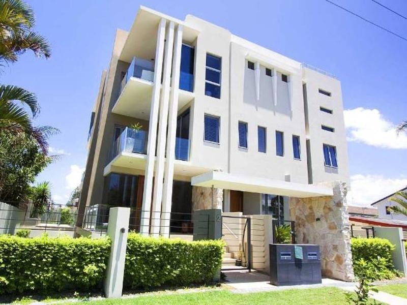 2/16 Cronulla Avenue, Mermaid Beach QLD 4218