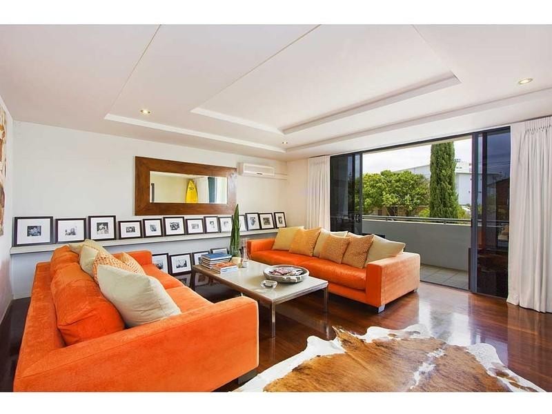 2/37 Anembo Street, Chevron Island QLD 4217