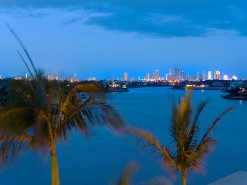 41 Istana View, Clear Island Waters QLD 4226