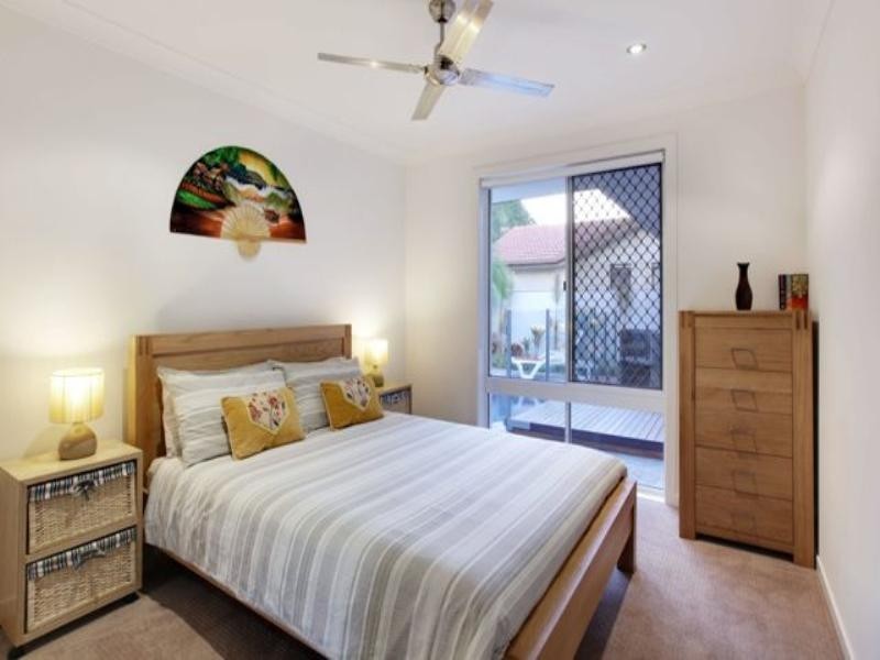 Broadbeach Waters QLD 4218