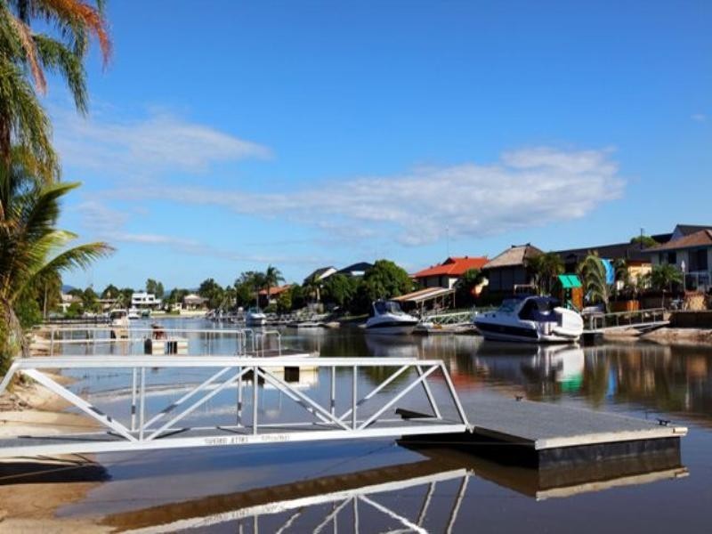 Broadbeach Waters QLD 4218