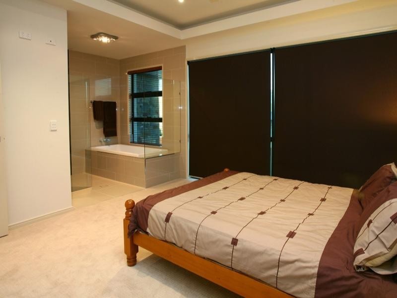 62 Hedges Avenue, Mermaid Beach QLD 4218