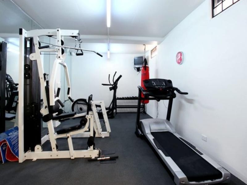 17 Hedges Avenue, Mermaid Beach QLD 4218