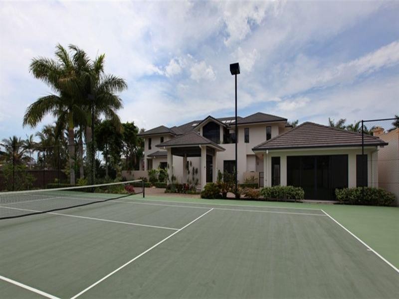 20 Marseille Court, Sorrento QLD 4217