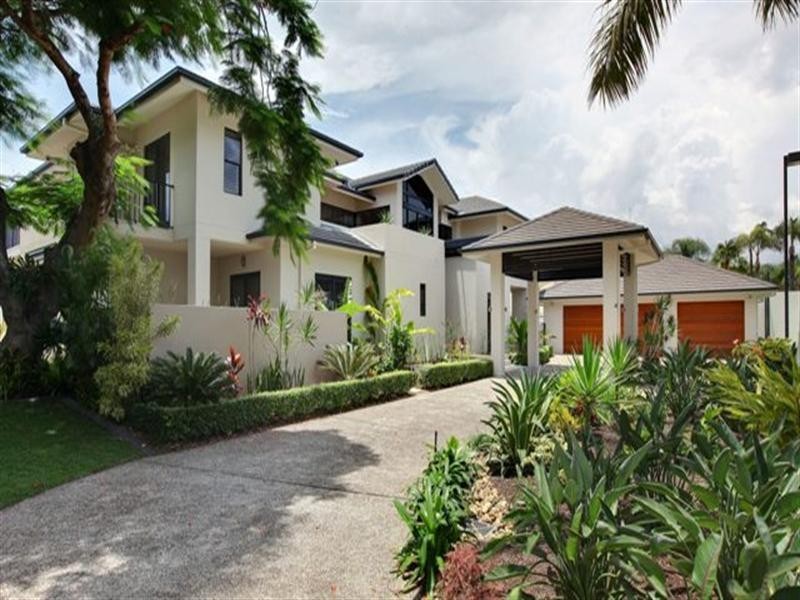 20 Marseille Court, Sorrento QLD 4217