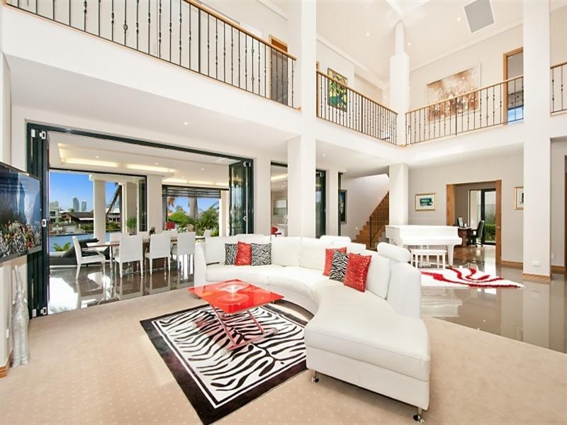 20 Marseille Court, Sorrento QLD 4217