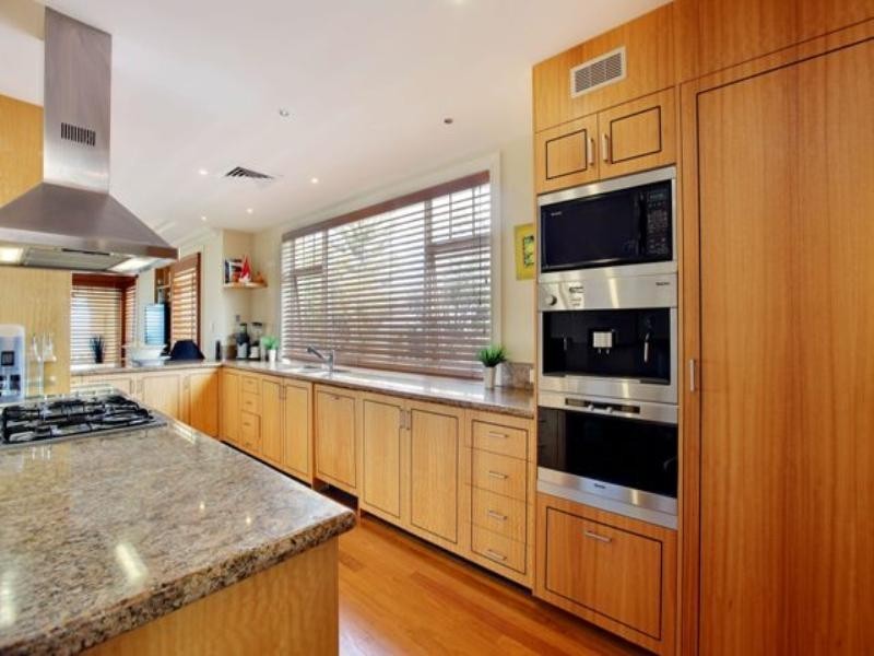 247 Hedges Avenue, Mermaid Beach QLD 4218