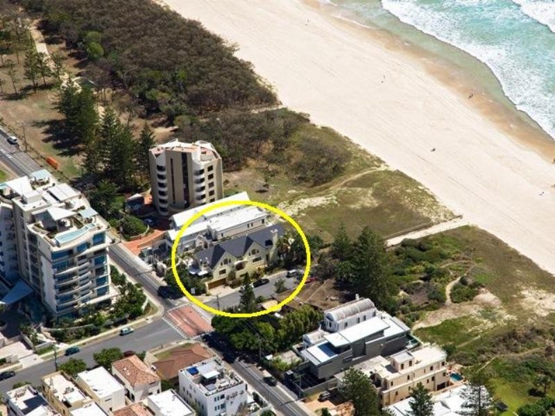 247 Hedges Avenue, Mermaid Beach QLD 4218