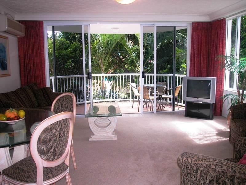 204 Ritz on the Beach, 8 Philip Avenue, Broadbeach QLD 4218