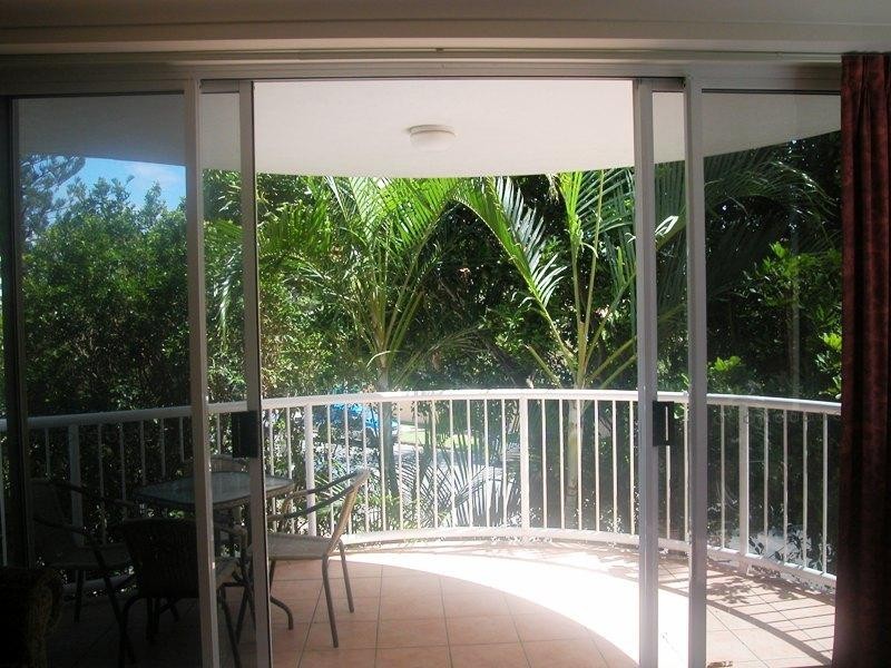 204 Ritz on the Beach, 8 Philip Avenue, Broadbeach QLD 4218