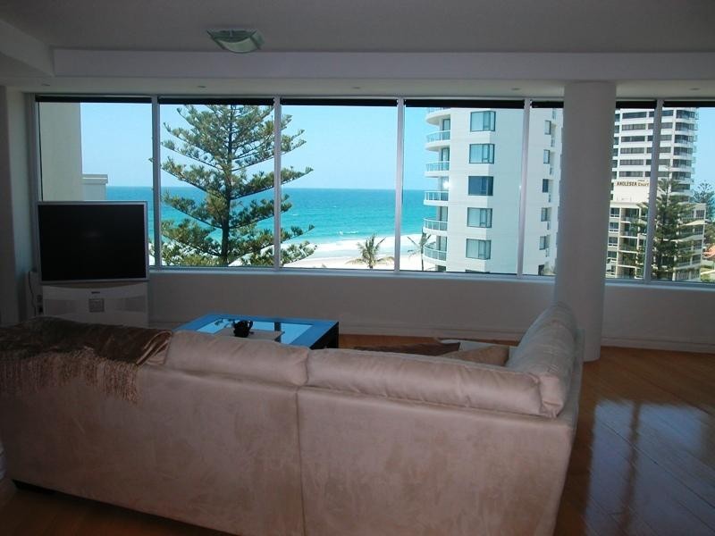 7 ‘Ultima’, 30 Garfield Terrace, Surfers Paradise QLD 4217