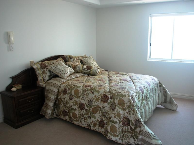 7 ‘Ultima’, 30 Garfield Terrace, Surfers Paradise QLD 4217