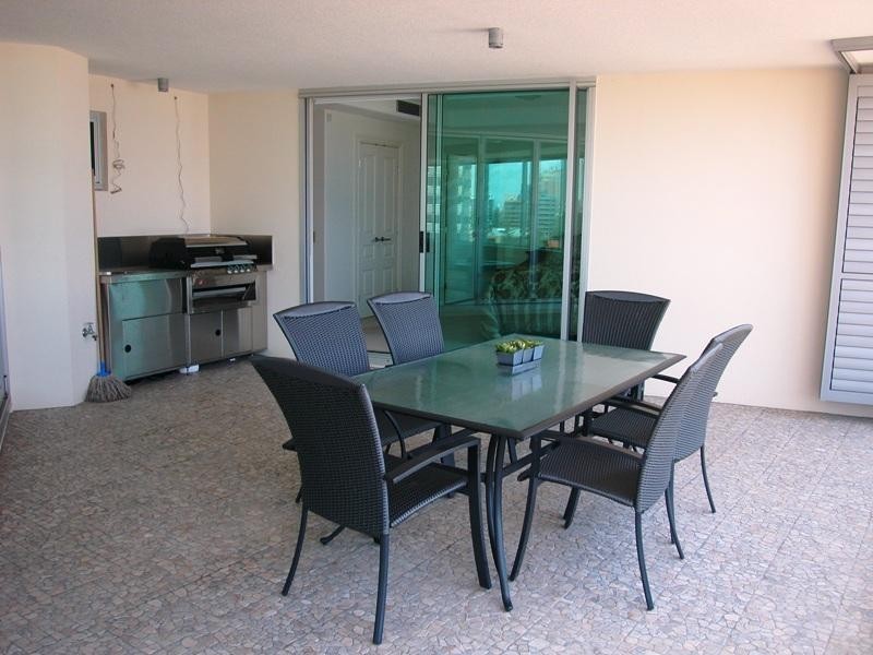 7 ‘Ultima’, 30 Garfield Terrace, Surfers Paradise QLD 4217