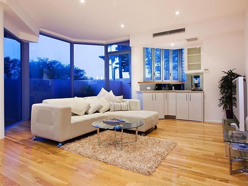 1 ‘Mustique’, 3456 Main Beach Parade, Surfers Paradise QLD 4217