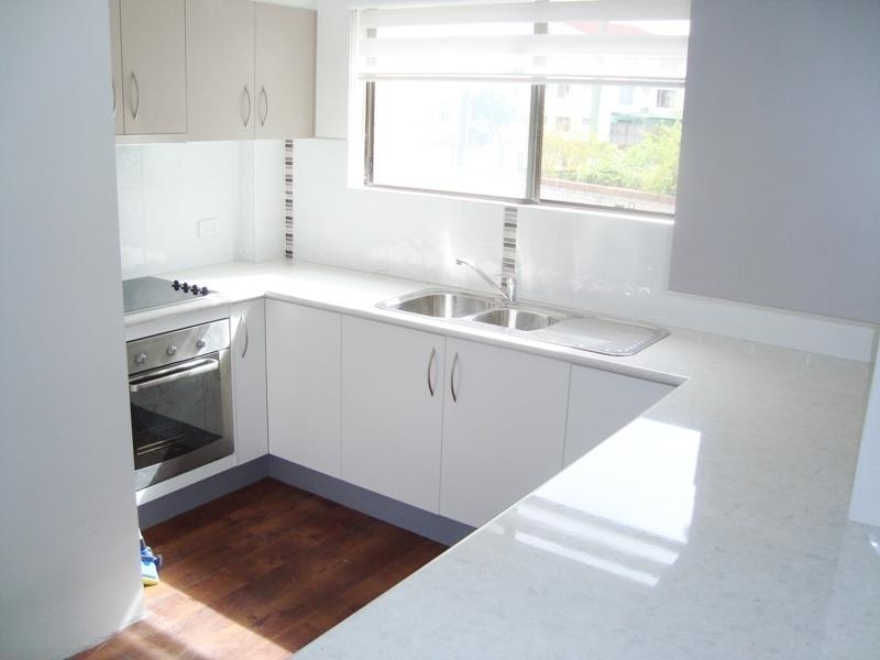 1/43 Britannia Avenue, Broadbeach QLD 4218