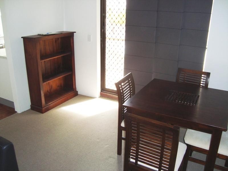 1/43 Britannia Avenue, Broadbeach QLD 4218