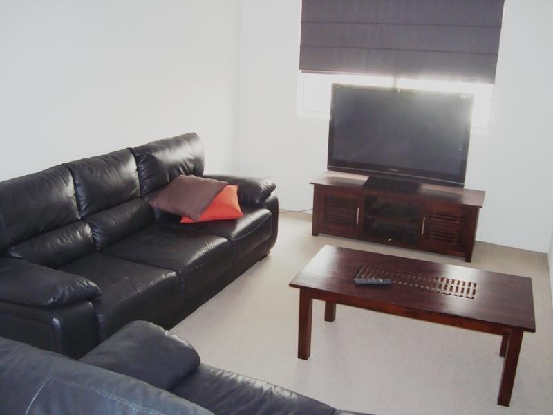 1/43 Britannia Avenue, Broadbeach QLD 4218