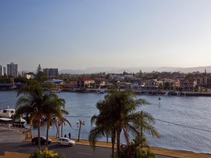 403 ‘Spectrum’ 3 River Drive, Surfers Paradise QLD 4217