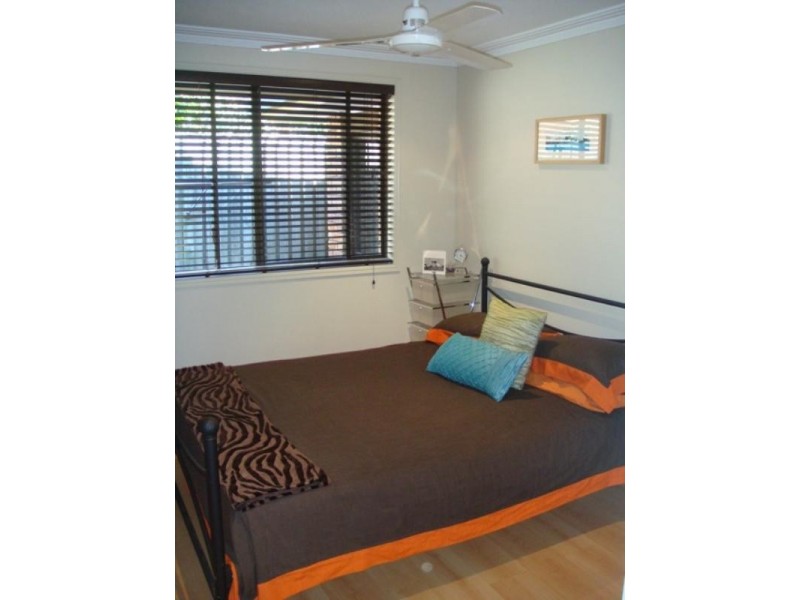 18 Roseville Court, Robina QLD 4226