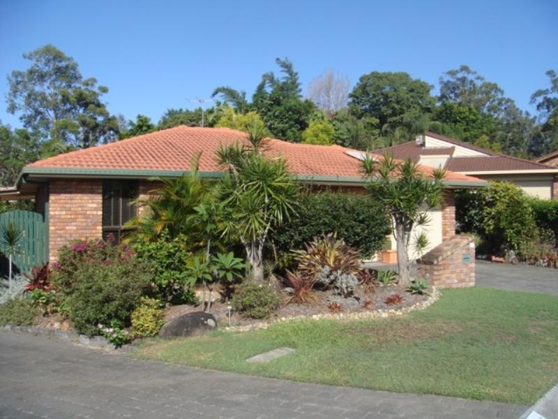 18 Roseville Court, Robina QLD 4226