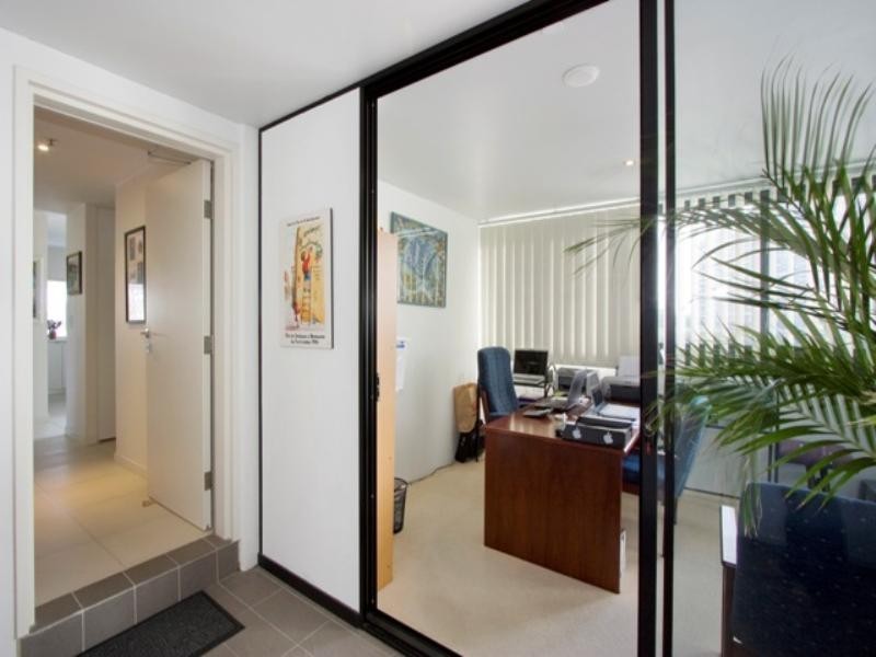 202 ”Ultra” 14 George Street, Broadbeach QLD 4218