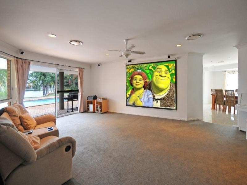 3 Monteclair Court, Mermaid Waters QLD 4218