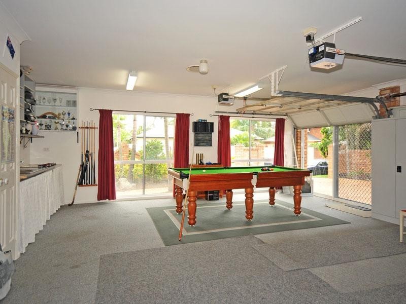 3 Monteclair Court, Mermaid Waters QLD 4218