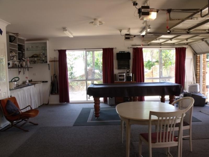 3 Monteclair Court, Mermaid Waters QLD 4218