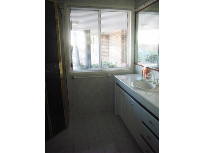 3 Monteclair Court, Mermaid Waters QLD 4218