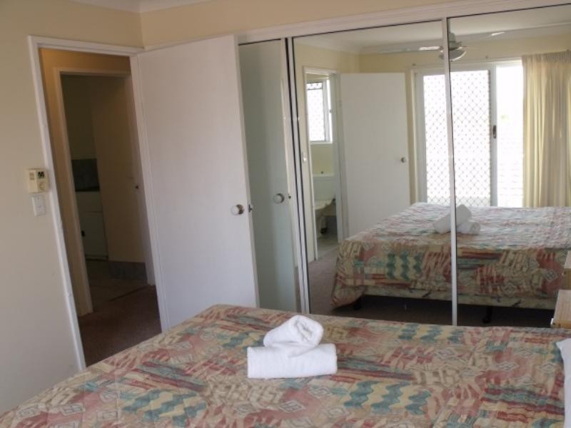 37 Surfers Tradewinds 42 Beach Parade, Surfers Paradise QLD 4217