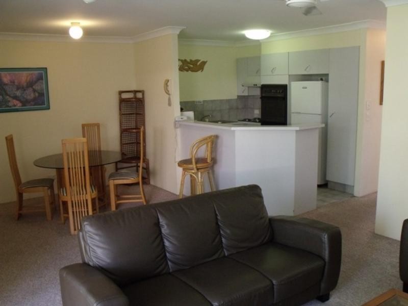 37 Surfers Tradewinds 42 Beach Parade, Surfers Paradise QLD 4217