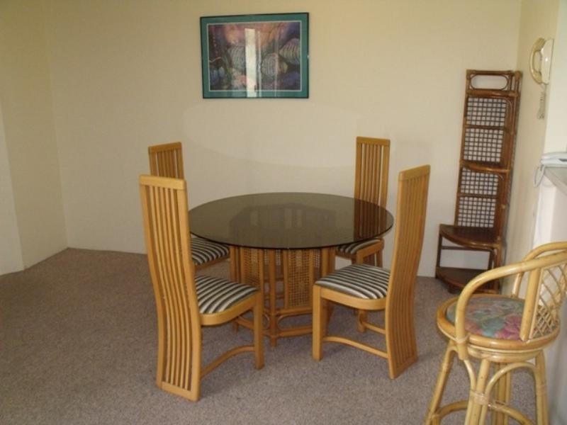 37 Surfers Tradewinds 42 Beach Parade, Surfers Paradise QLD 4217