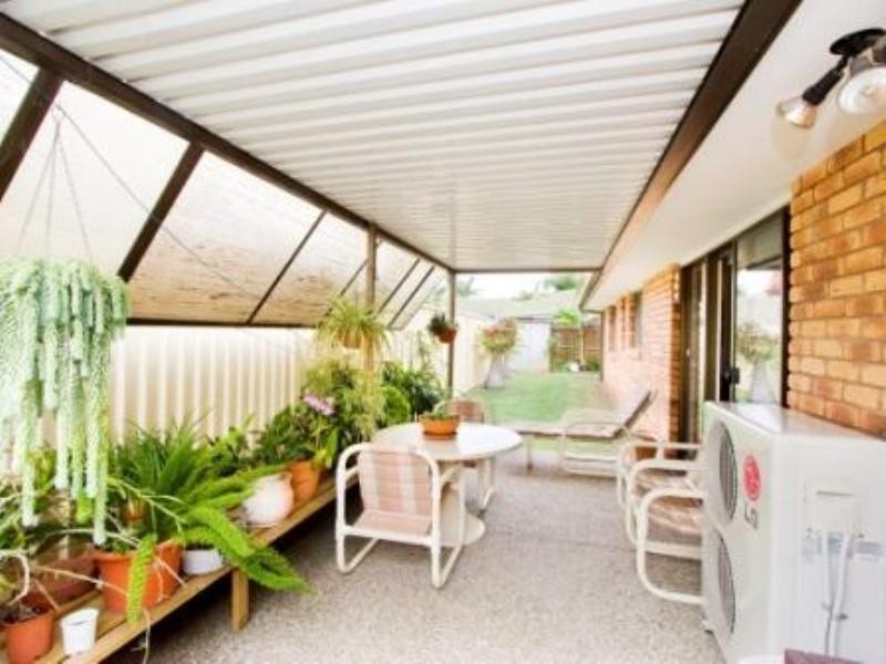 17 Compass Court, Mermaid Waters QLD 4218