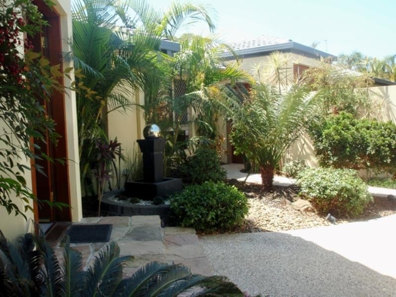 5 Metricup Court, Mermaid Waters QLD 4218