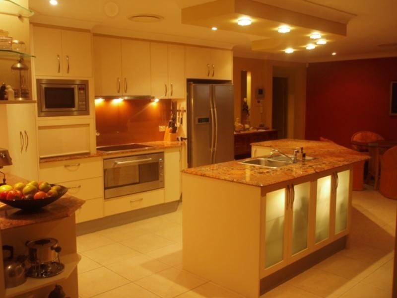 5 Metricup Court, Mermaid Waters QLD 4218